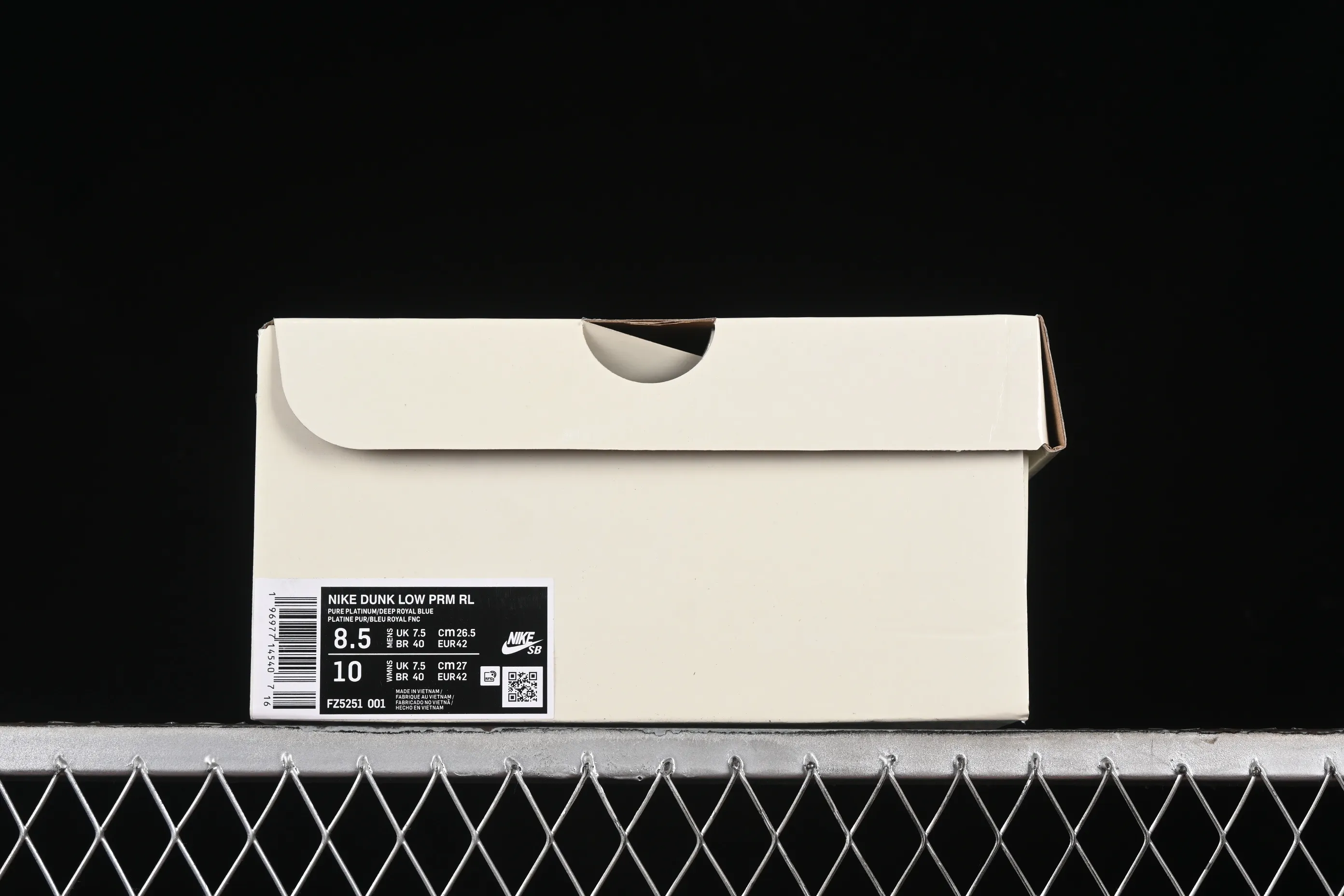 All categories Nk SB Dunk Series Nk SB Dunk Low low-top sneakers Rayssa Leal x Nk SB Dunk Low Brazilian skateboarding goddess joint model SB low-top casual sneakers FZ5251-001